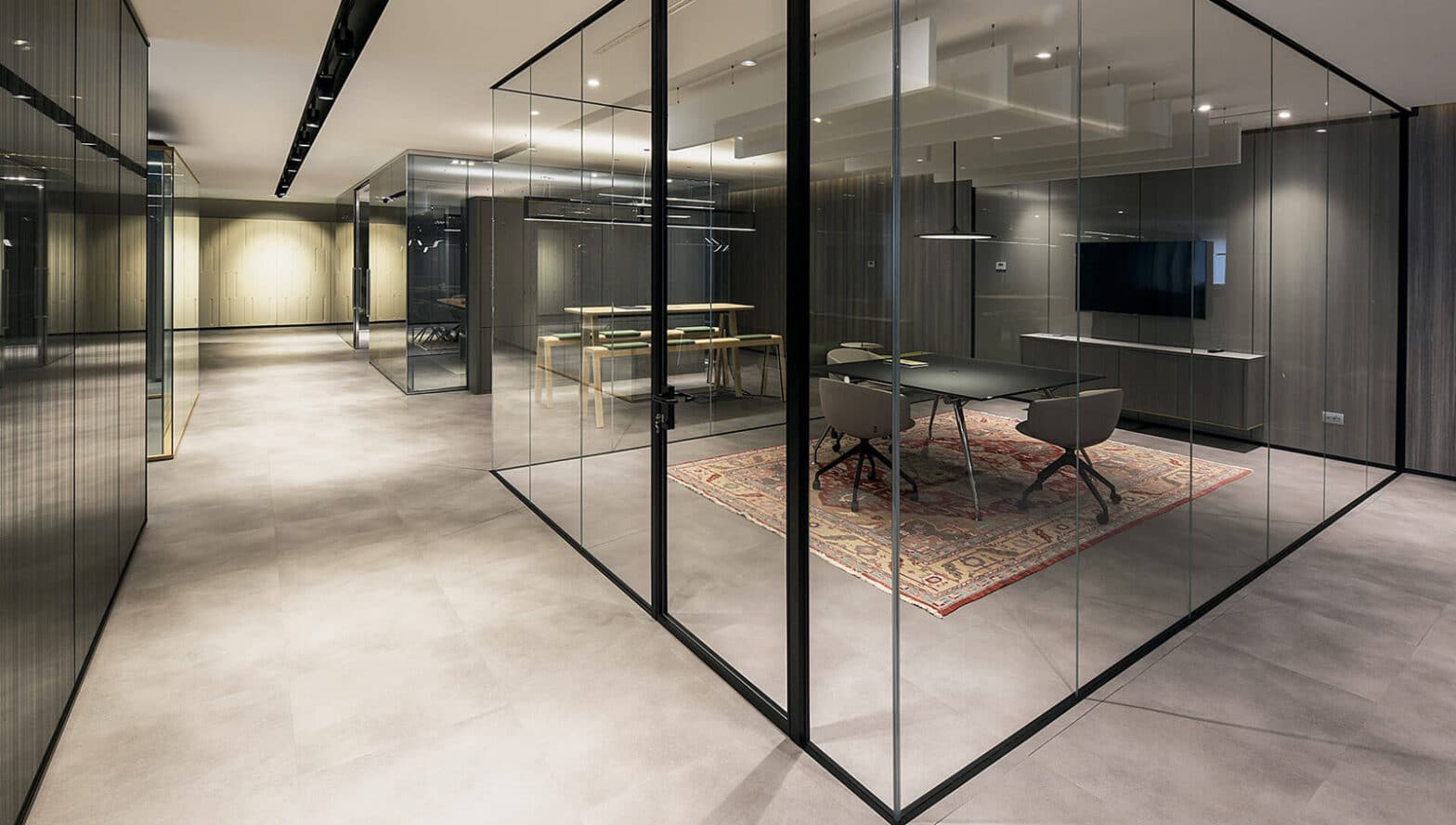 Office glass partition